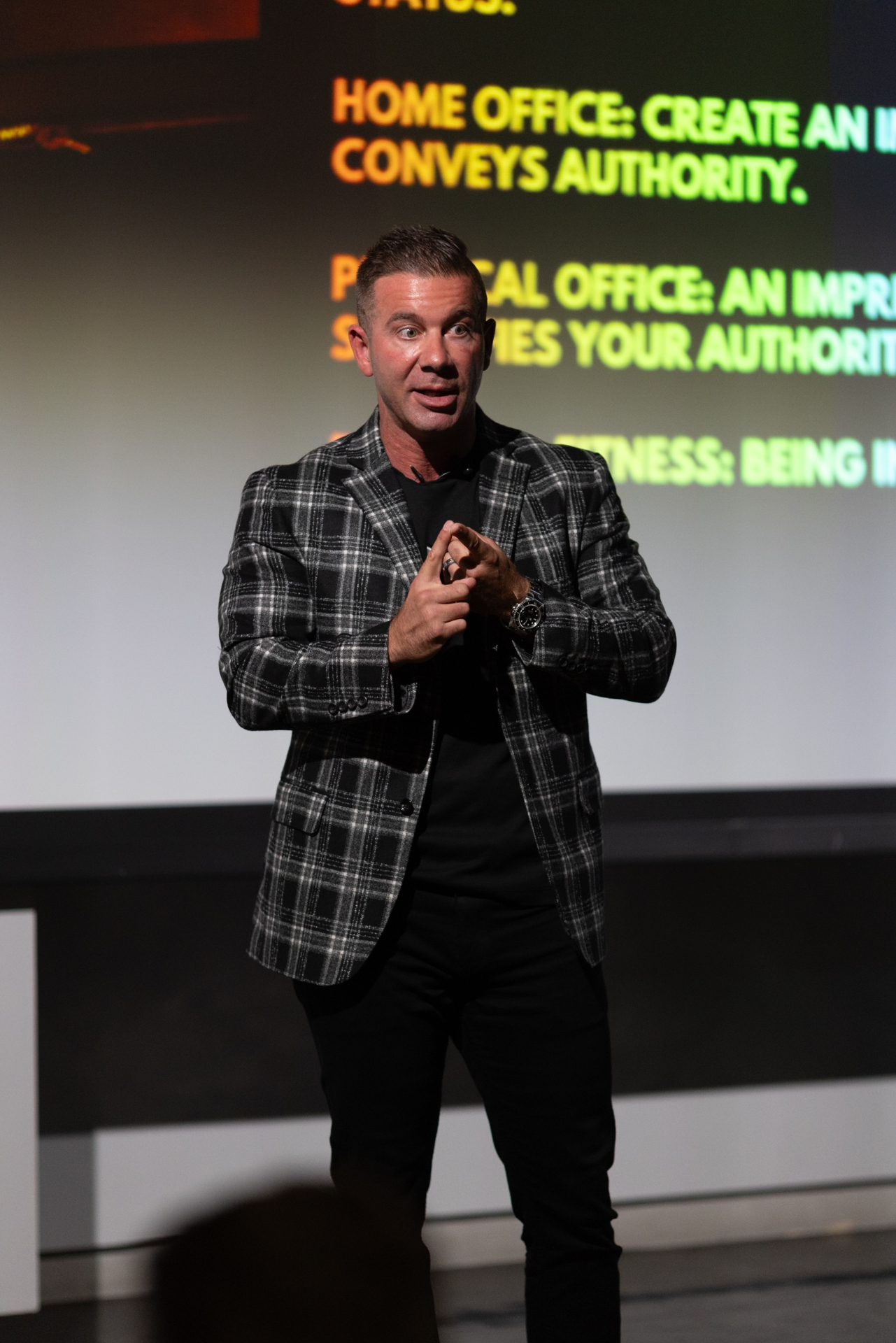AJ Hazzi speaking at Elite Mastermind